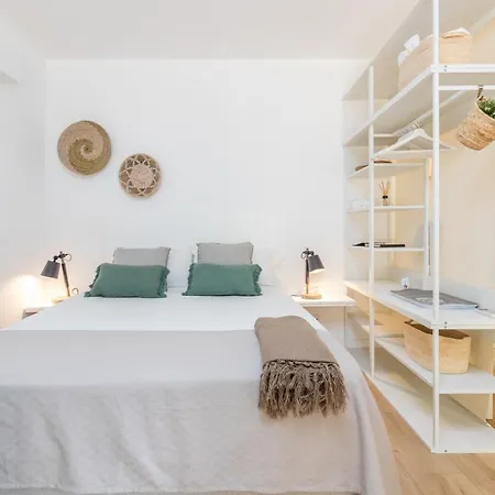 Bacom House Completa Hébergement de vacances Caldes de Malavella